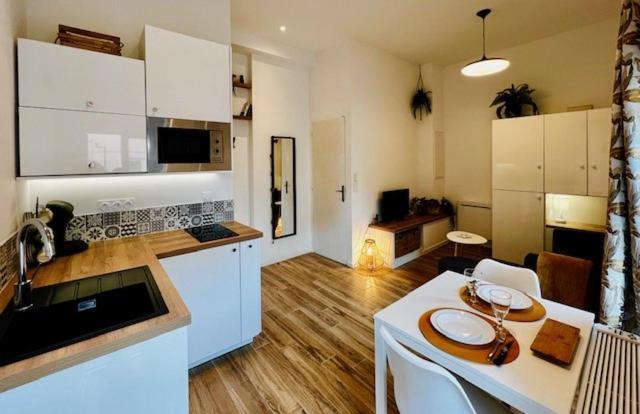 Charmant Et Lumineux Appartement Montpellier Luaran gambar
